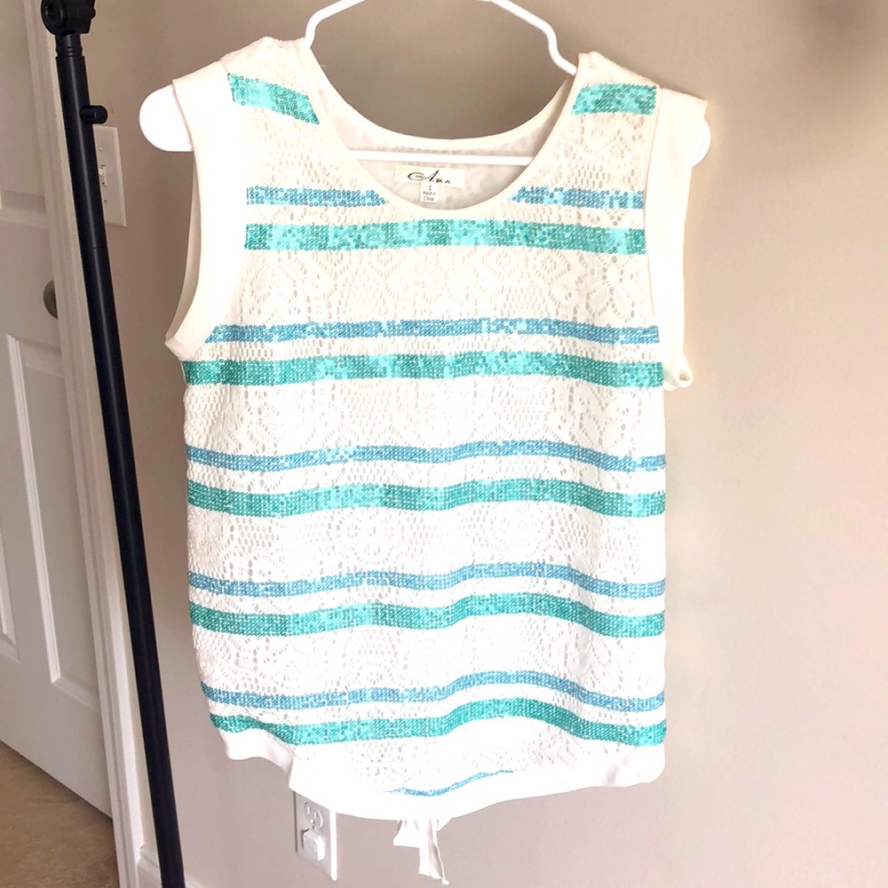 Sequins and slit-back top!